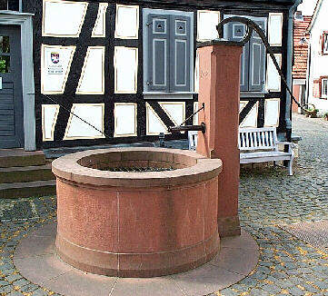 Brunnen am Alten Rathaus