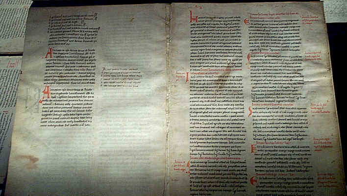 Blätter aus dem Lorscher Codex