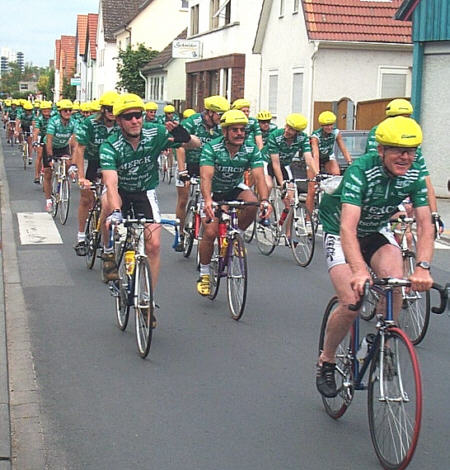 Eintreffen des Fahrerfeldes